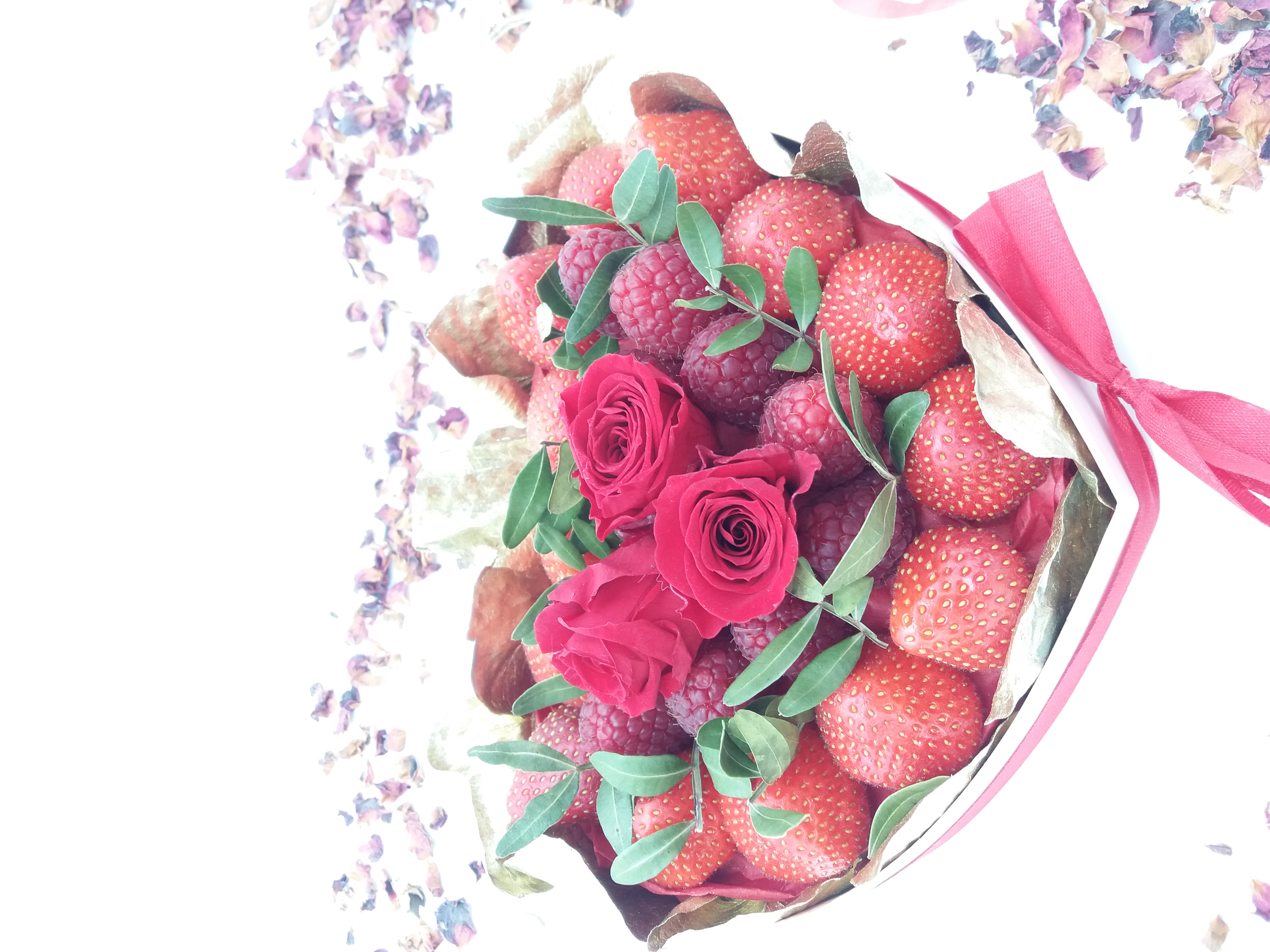 bouquet fraises st valentin